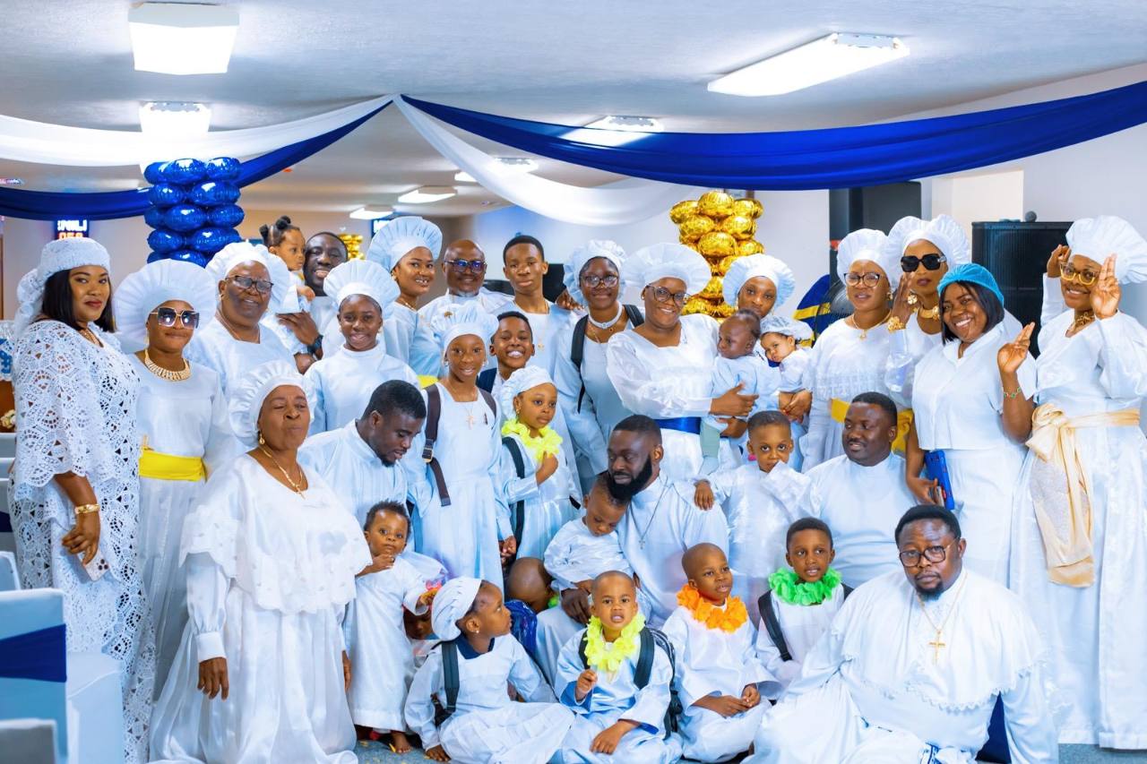 Members and families of CCC Agashadua Parish gathered together in the sanctuary